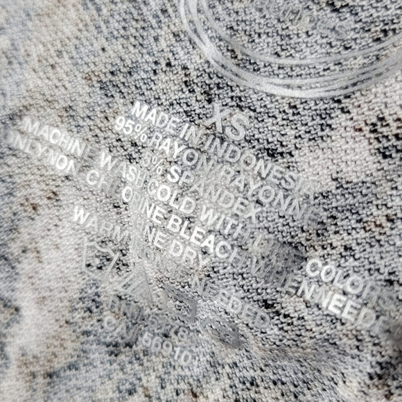 NWOT Maurice's Snakeskin 24/7 Top - Picture 10 of 11